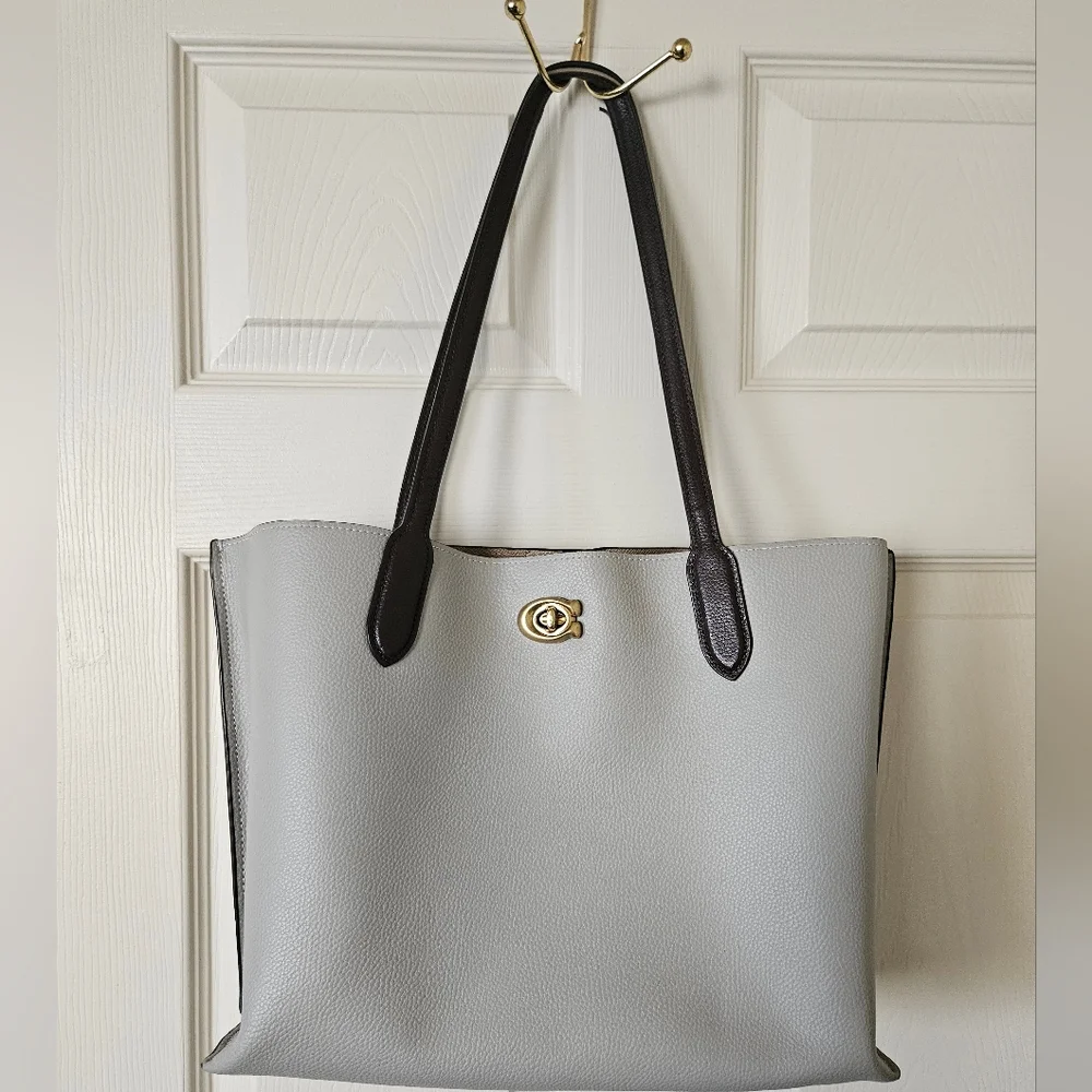 Coach Willow Colorblock Signature Interior Leather Tote in Dove Grey-C0692
